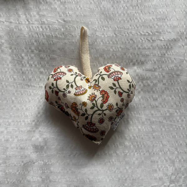 Hanging Rattle Heart