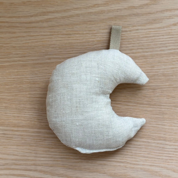 Hanging Rattle Moon