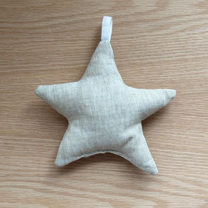 Hanging Rattle Star