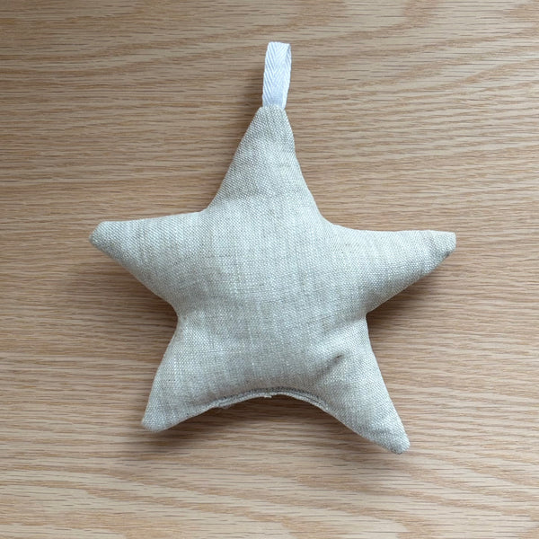 Hanging Rattle Star