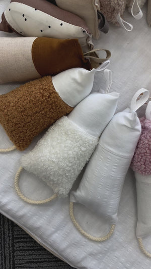 Hanging Jingle Column Toys